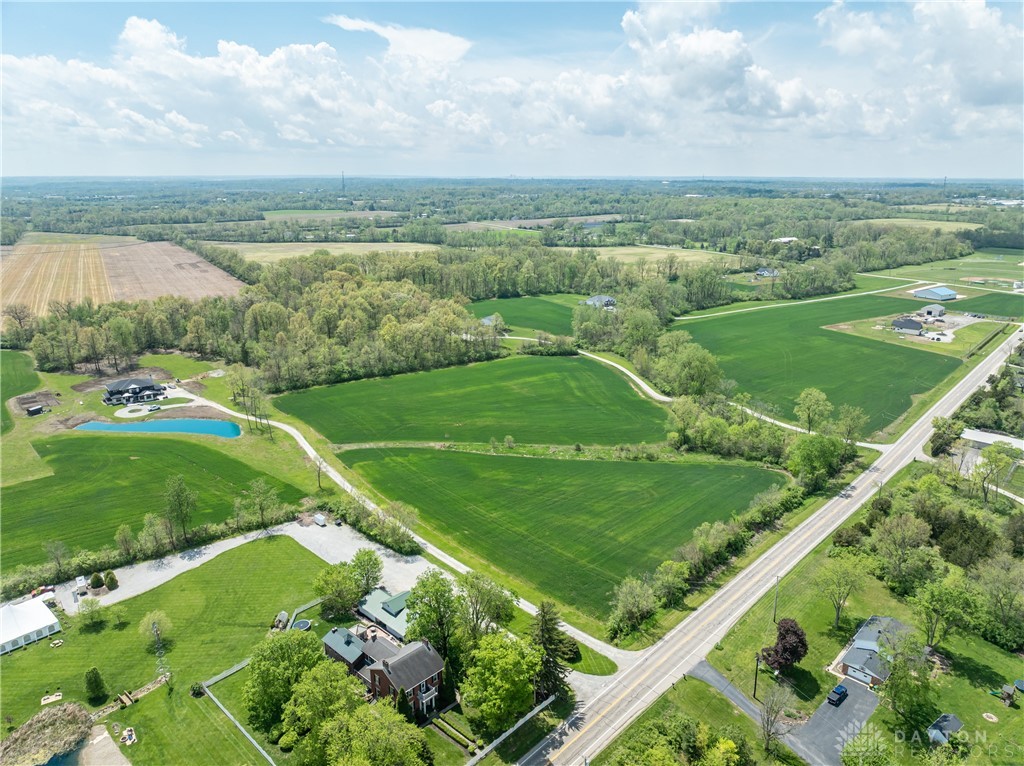 8306 E State Route 40, New Carlisle, Ohio image 3