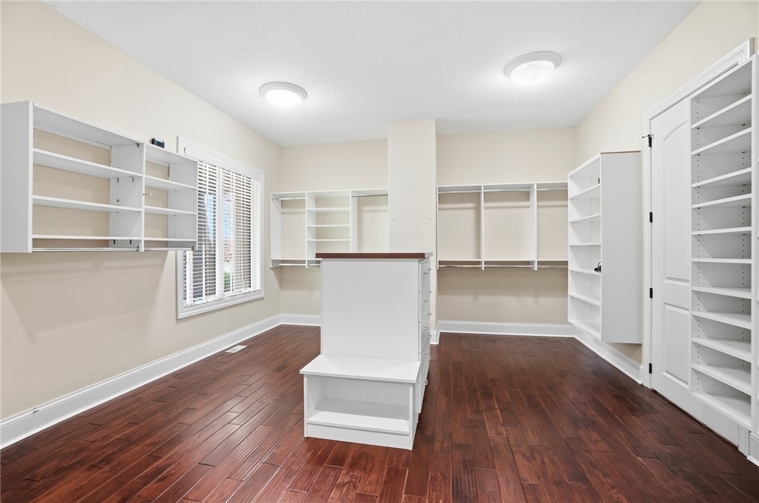 Piqua, Ohio, 45356, United States, 6 Bedrooms Bedrooms, ,7 BathroomsBathrooms,Residential,Active,2041746