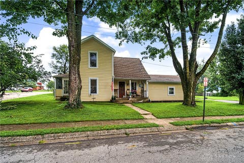 Homes For Sale - 586 Chapman Street<br/> Waynesville, OH 45068