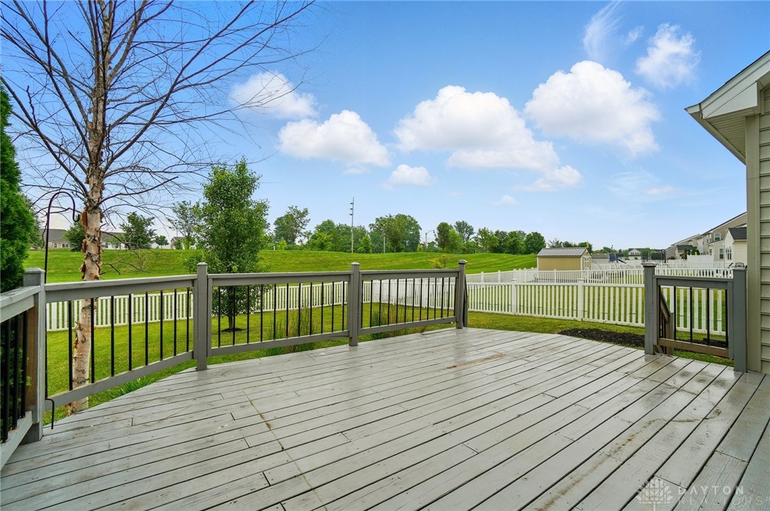 2475 Sunset Maple Drive, Tipp City, Ohio image 47