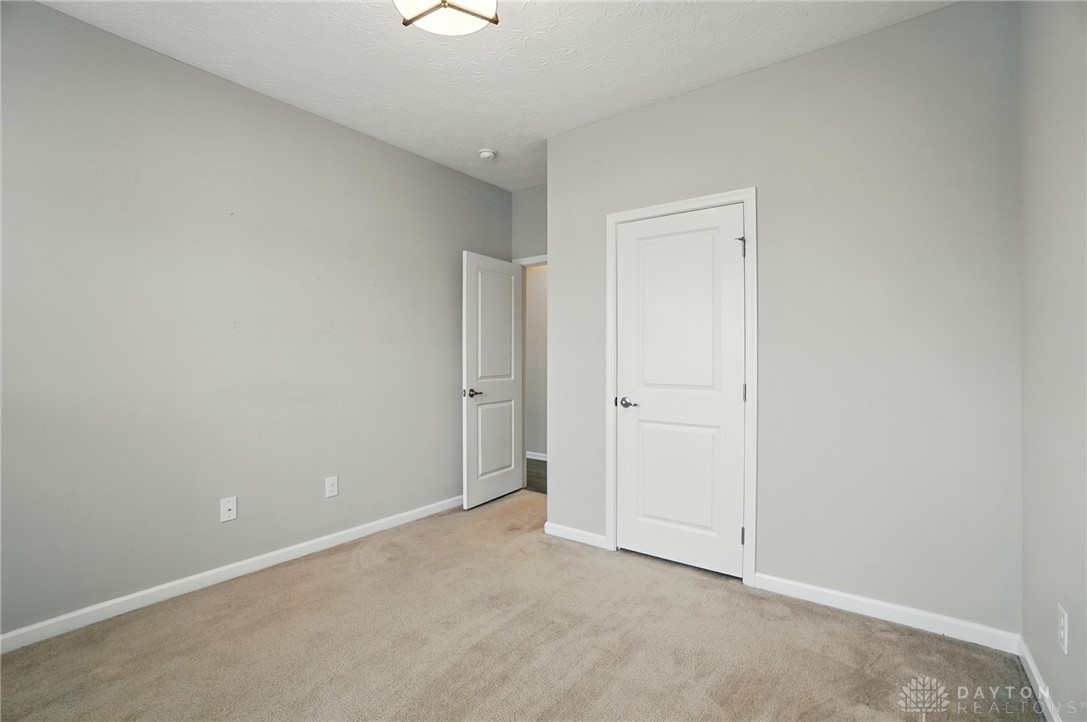 2475 Sunset Maple Drive, Tipp City, Ohio image 31