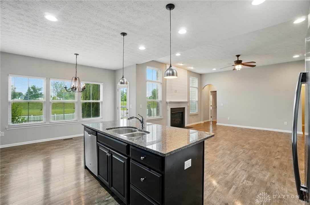 2475 Sunset Maple Drive, Tipp City, Ohio image 13