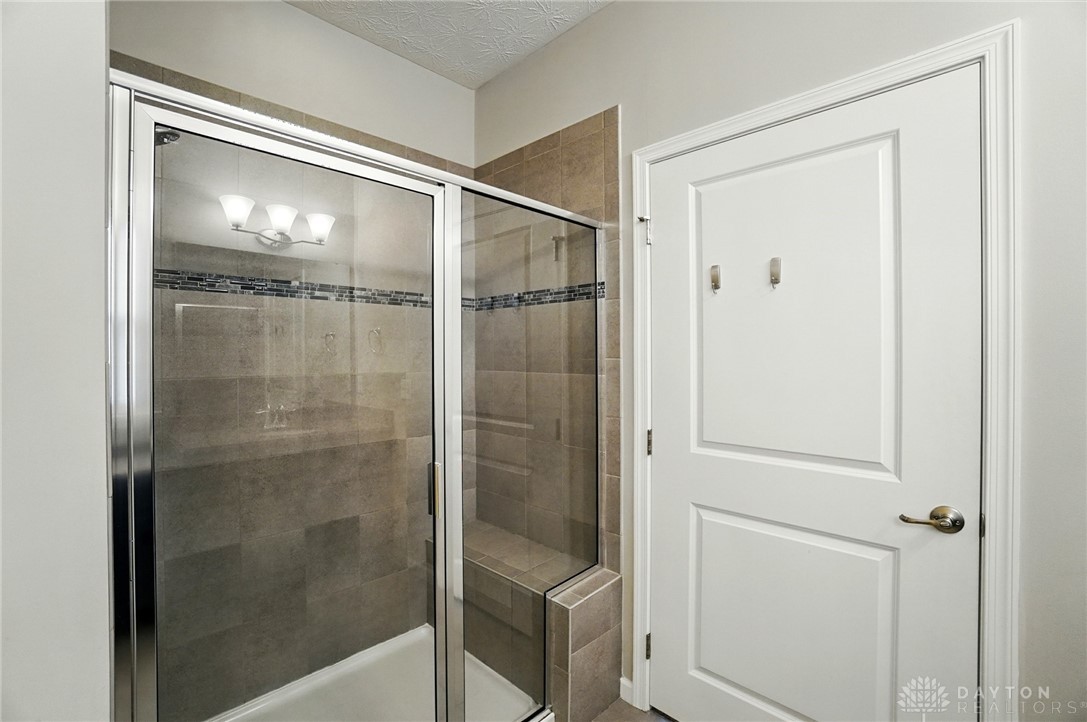2475 Sunset Maple Drive, Tipp City, Ohio image 25
