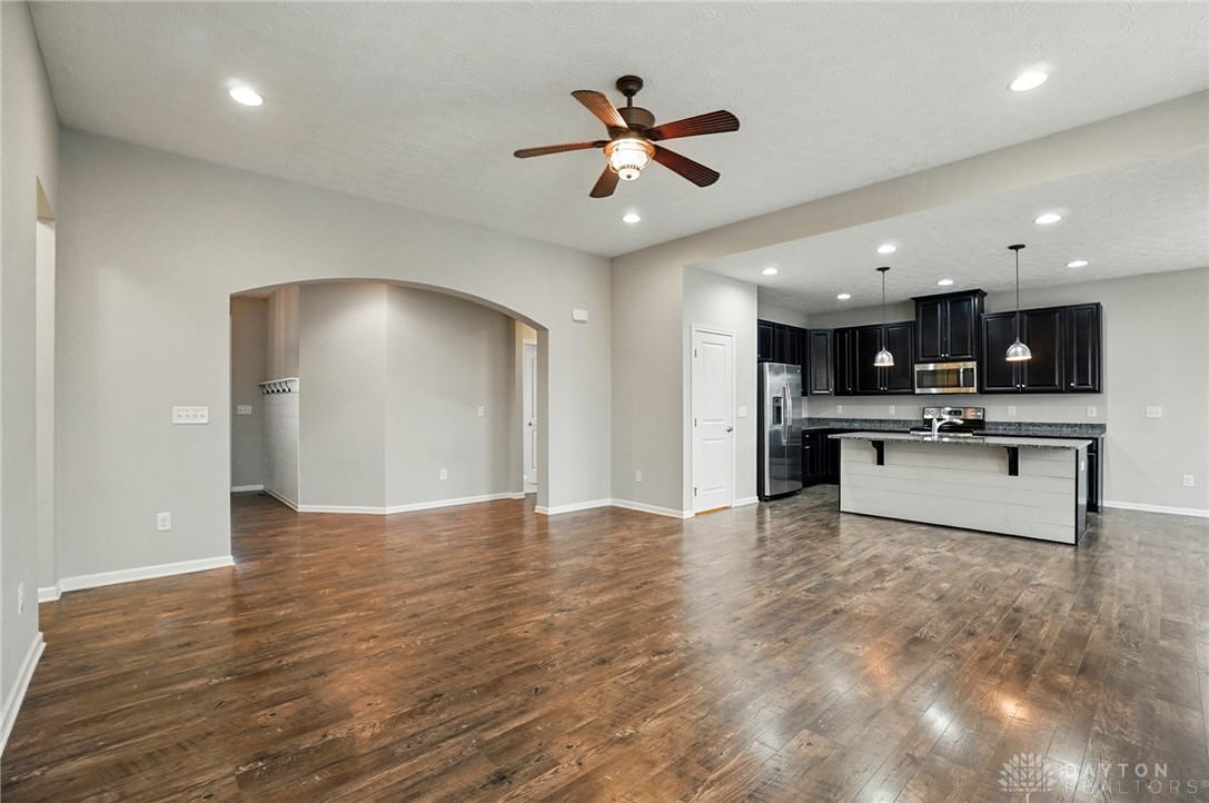 2475 Sunset Maple Drive, Tipp City, Ohio image 10