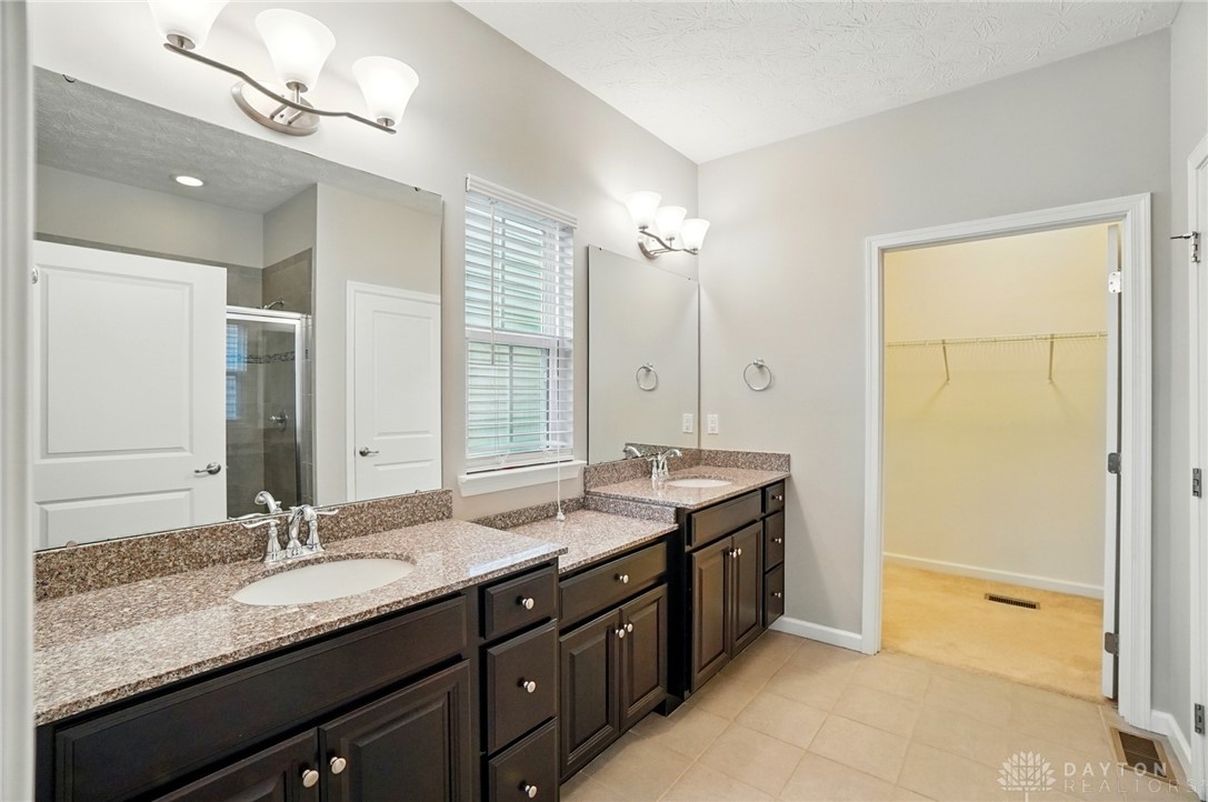 2475 Sunset Maple Drive, Tipp City, Ohio image 22