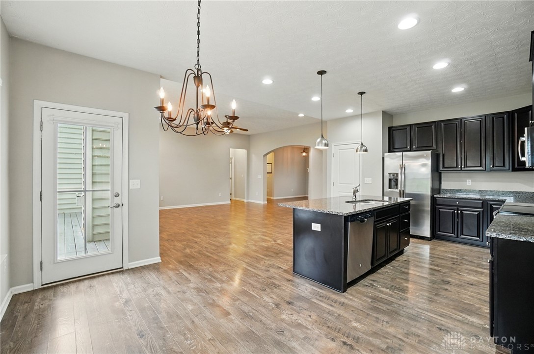 2475 Sunset Maple Drive, Tipp City, Ohio image 17