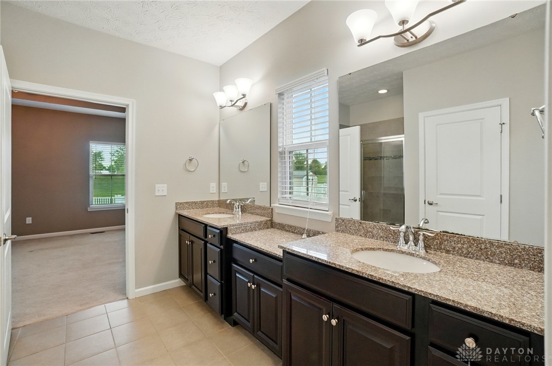 2475 Sunset Maple Drive, Tipp City, Ohio image 24