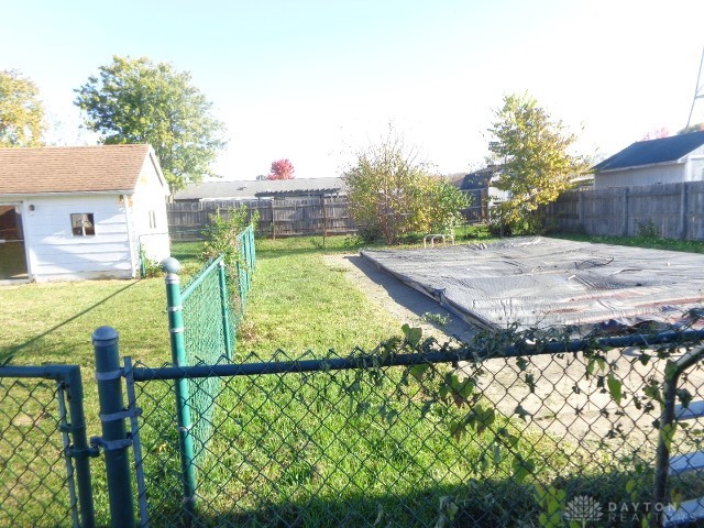 418 E Aberdeen Drive, Trenton, Ohio image 2