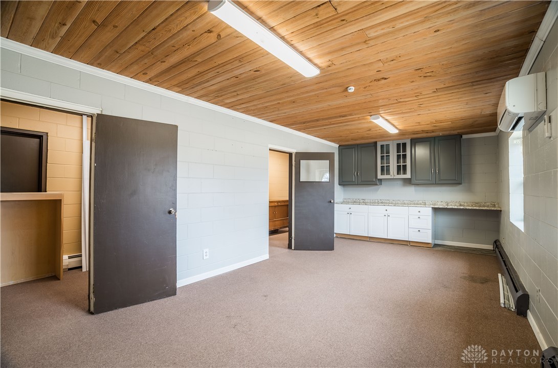 8440 N King Arthur Drive, Piqua, Ohio image 21