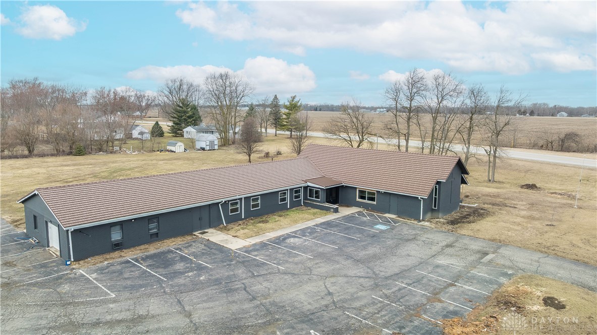 8440 N King Arthur Drive, Piqua, Ohio image 35