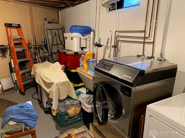 Kettering, Ohio 45429, United States, 3 Bedrooms Bedrooms, ,3 BathroomsBathrooms,Residential,Pending,149305