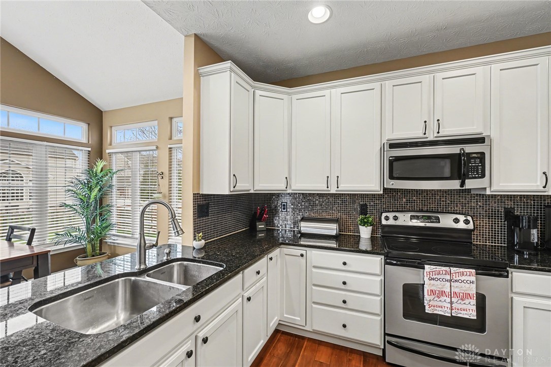 136 Fieldstone Way