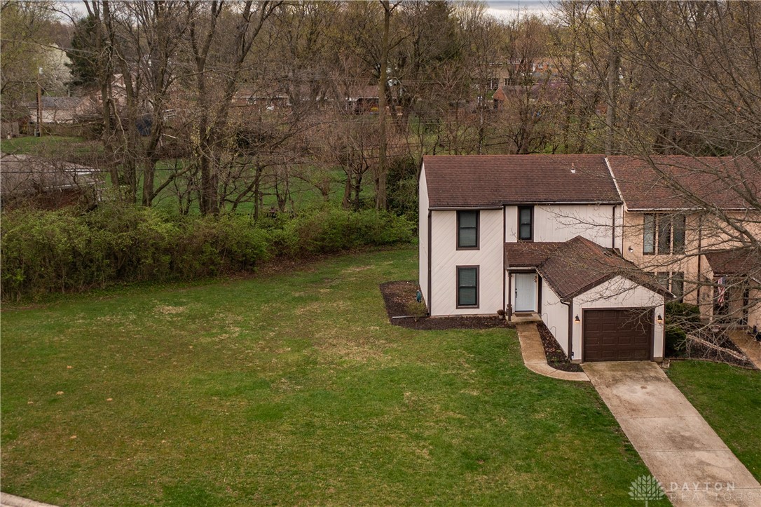4293 Frontenac Drive, Beavercreek, Ohio image 2