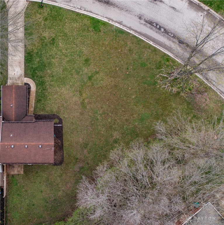 4293 Frontenac Drive, Beavercreek, Ohio image 32