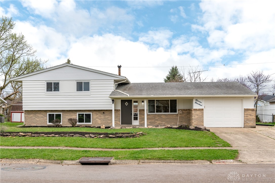 1100 Langdale Avenue, New Carlisle, Ohio image 2