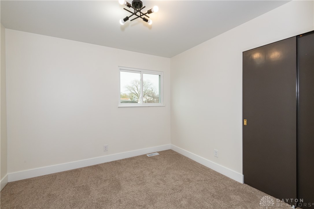 1100 Langdale Avenue, New Carlisle, Ohio image 36