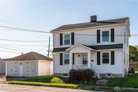 Photo of 405 Walker Street, Greenville, OH 45331 (MLS # 946537) Photo of 405 Walker Street, Greenville, OH 45331 (MLS # 946537)