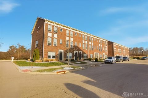 Photo of 1101 Parklake Row, Springboro, OH 45066 (MLS # 950022)