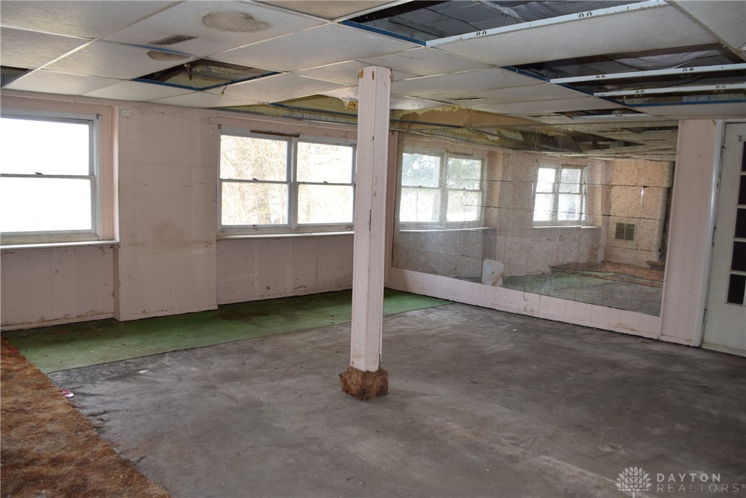 3085 Dayton Road, Springfield, Ohio image 3