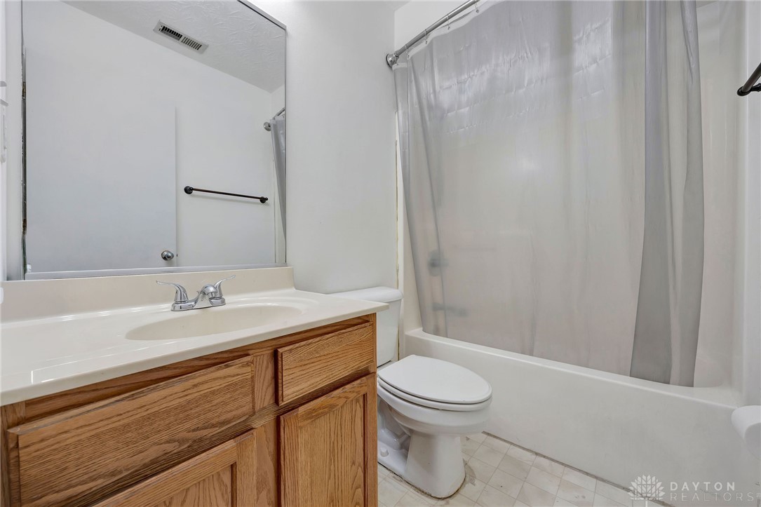 58 W Persimmon Drive, Hamilton, Ohio image 14