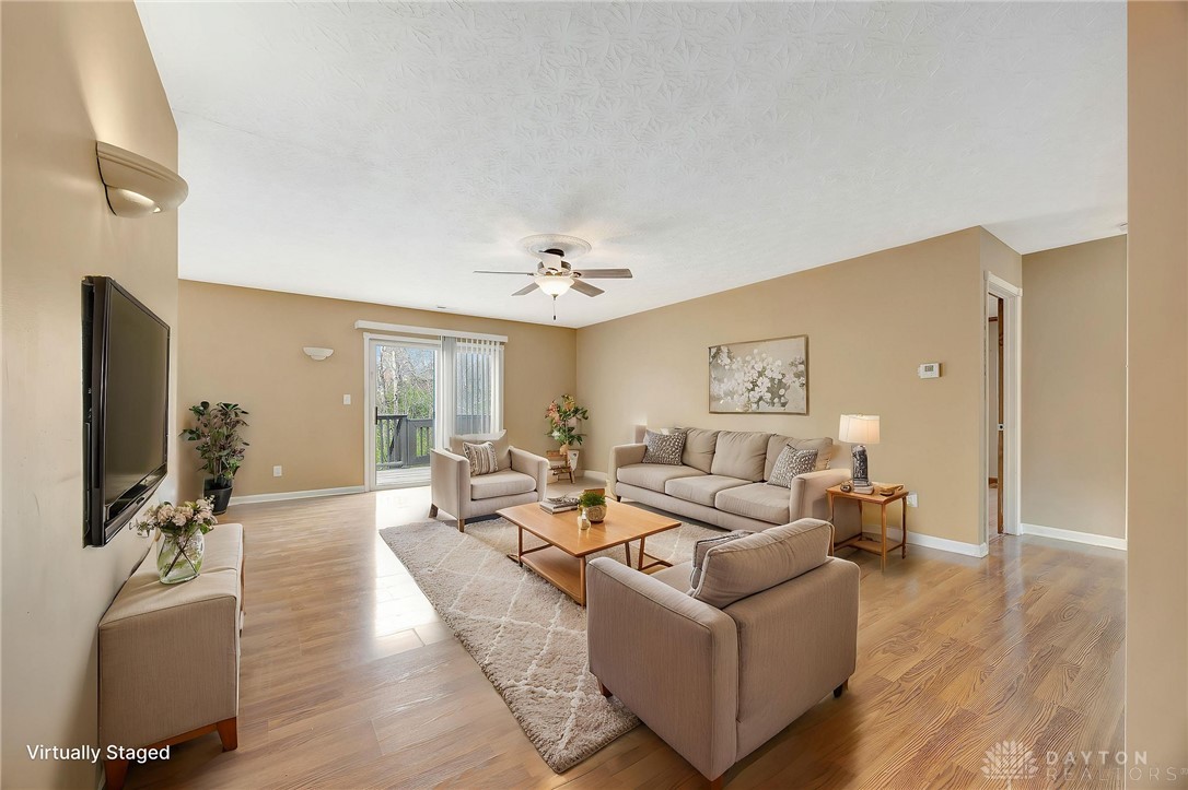 58 W Persimmon Drive, Hamilton, Ohio image 3