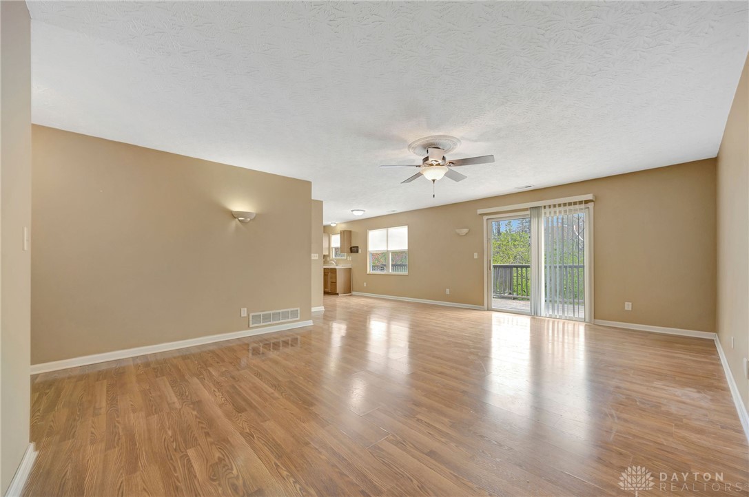 58 W Persimmon Drive, Hamilton, Ohio image 17
