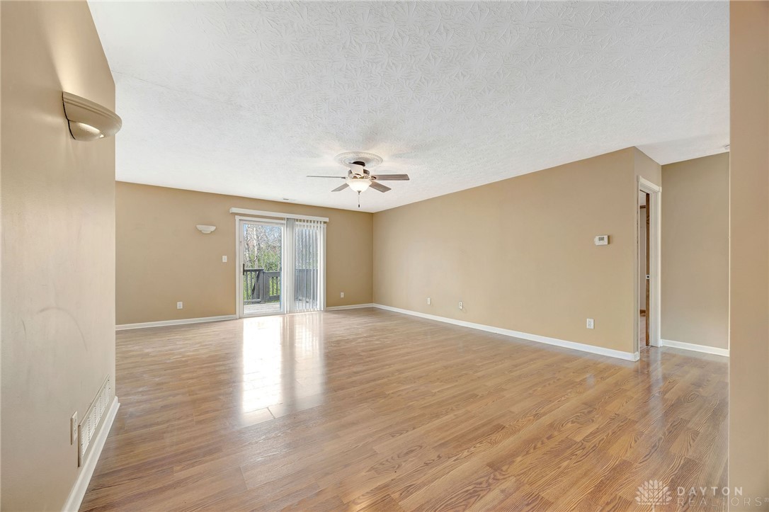 58 W Persimmon Drive, Hamilton, Ohio image 16