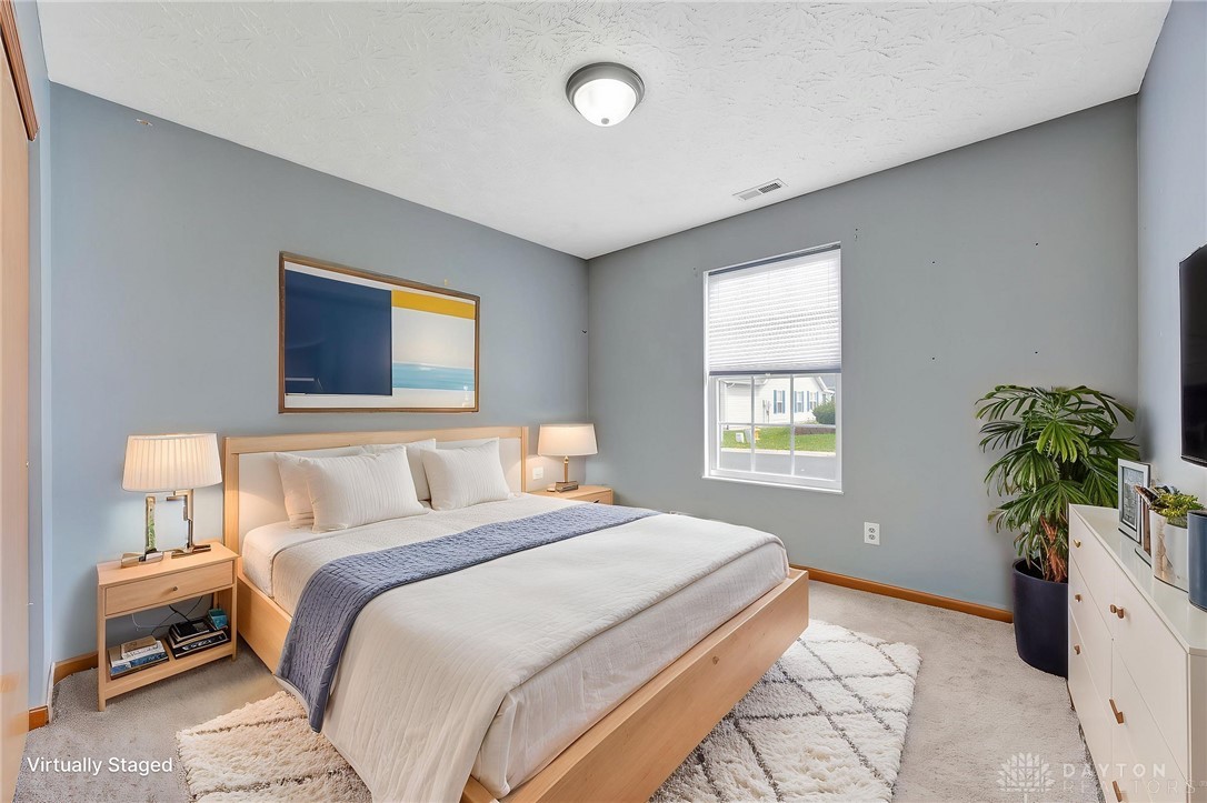 58 W Persimmon Drive, Hamilton, Ohio image 8