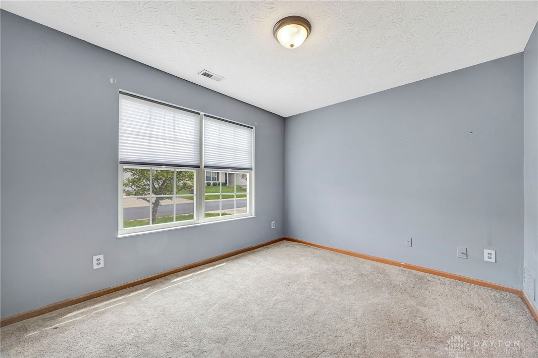 58 W Persimmon Drive, Hamilton, Ohio image 13