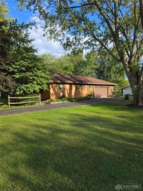 Photo of 5019 Betsy Drive, Franklin, OH 45005 (MLS # 942514)