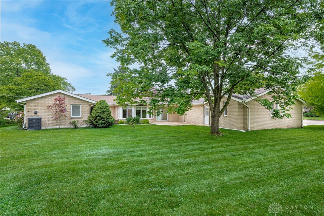 2301 Glenheath Drive, Kettering, Ohio image 43