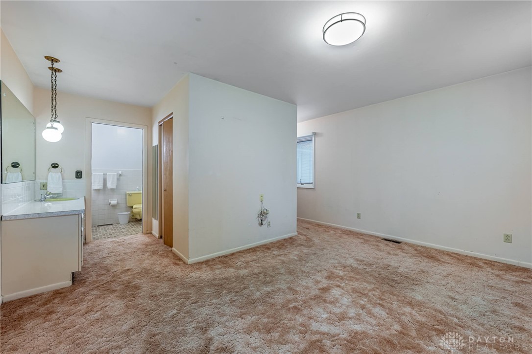 2301 Glenheath Drive, Kettering, Ohio image 29