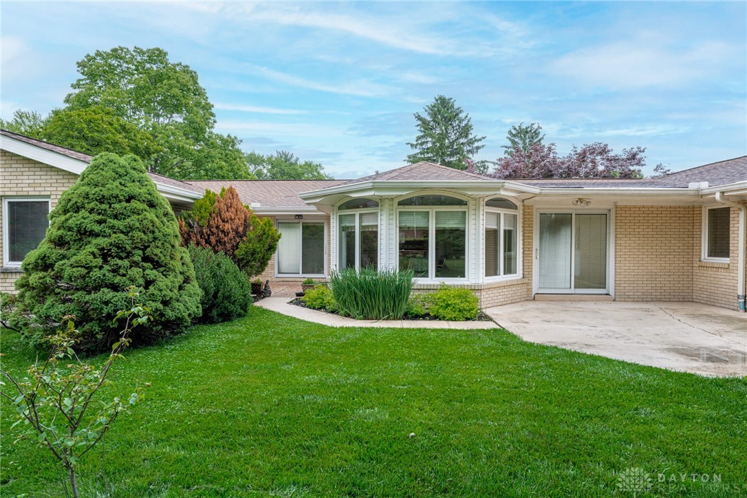 2301 Glenheath Drive, Kettering, Ohio image 46