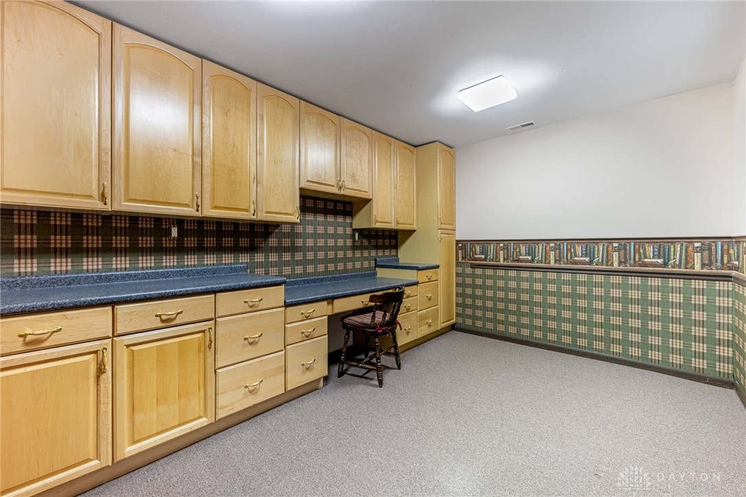 2301 Glenheath Drive, Kettering, Ohio image 36
