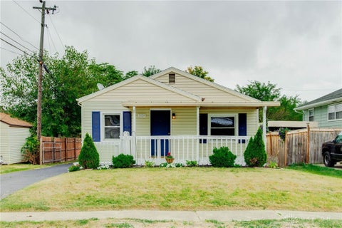 Photo for 3104 Hobart Avenue