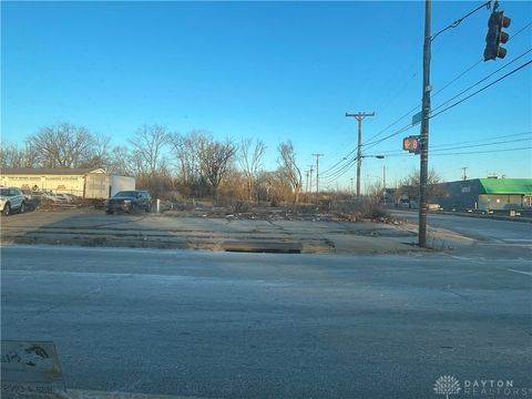Vacant Land For Sale - 2200 N Gettysburg Avenue<br/> Dayton, OH 45406
