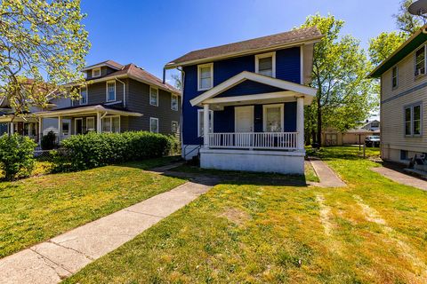 Photo of 704 14th Avenue, Middletown, OH 45044 (MLS # 957306)