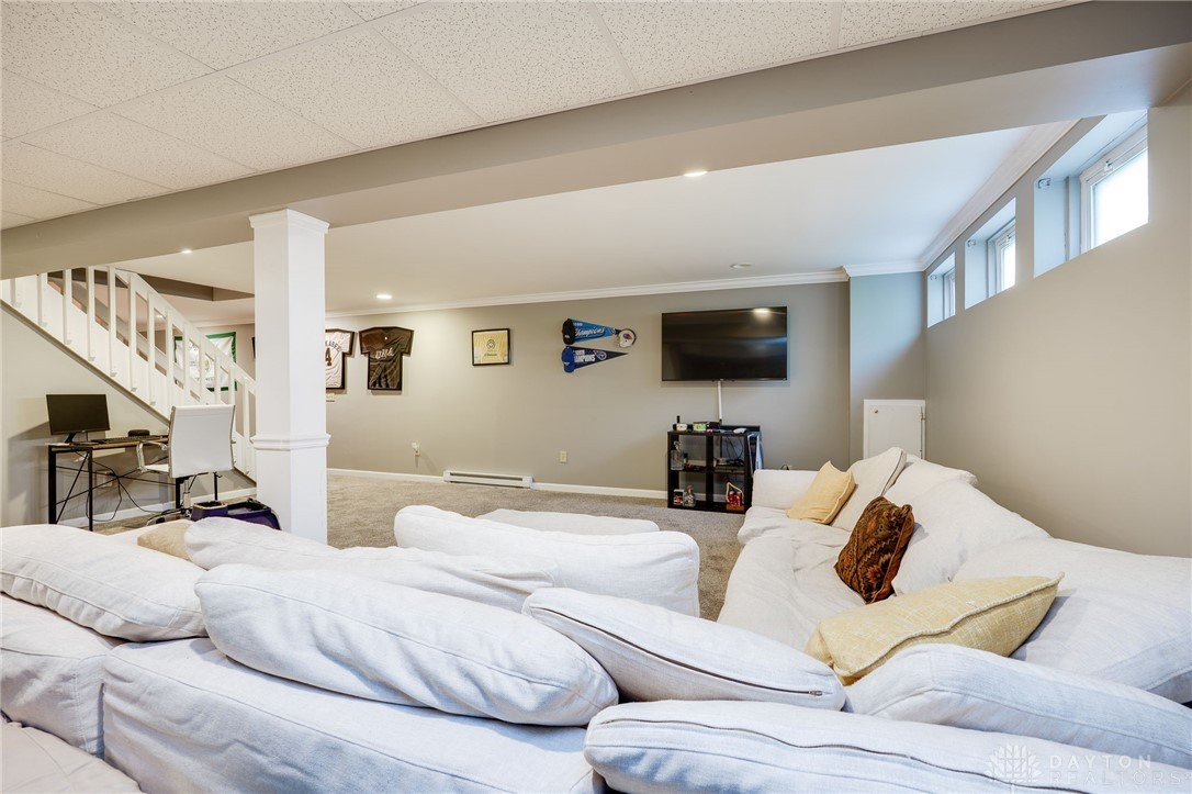 6940 Crown Pointe Drive, Hamilton, Ohio image 18