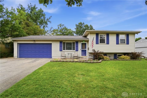 Homes For Sale - 245 Grantwood Drive<br/> West Carrollton, OH 45449