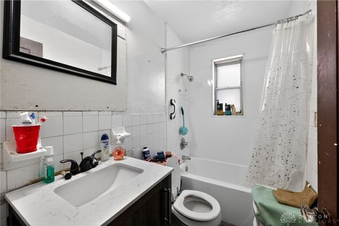 Tiny photo for 557 Harriet Street, Dayton, OH 45417 (MLS # 945232)