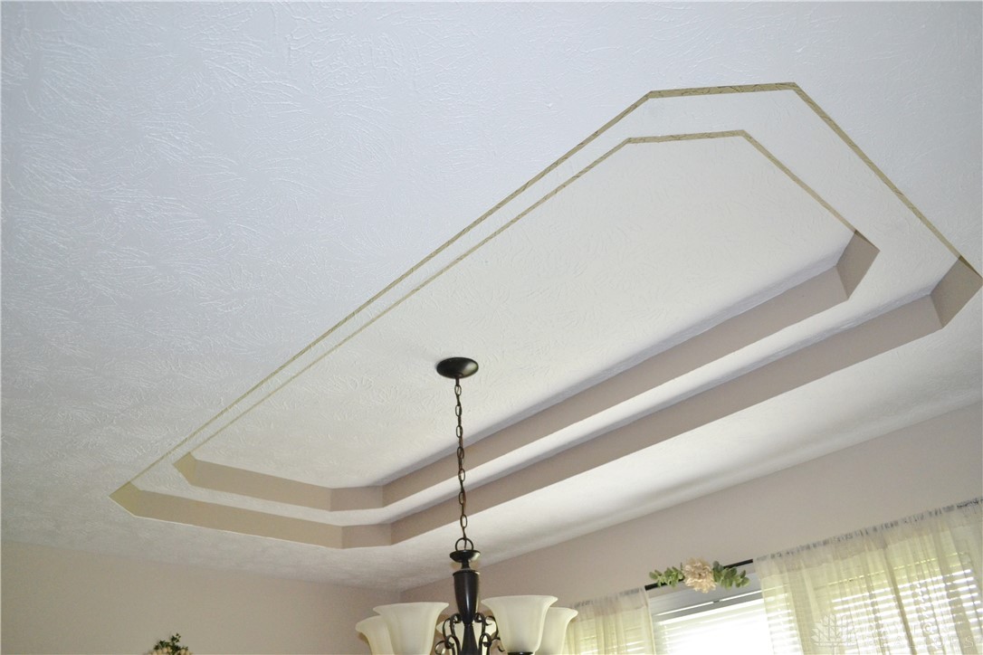 5617 Calais Drive, Springfield, Ohio image 22