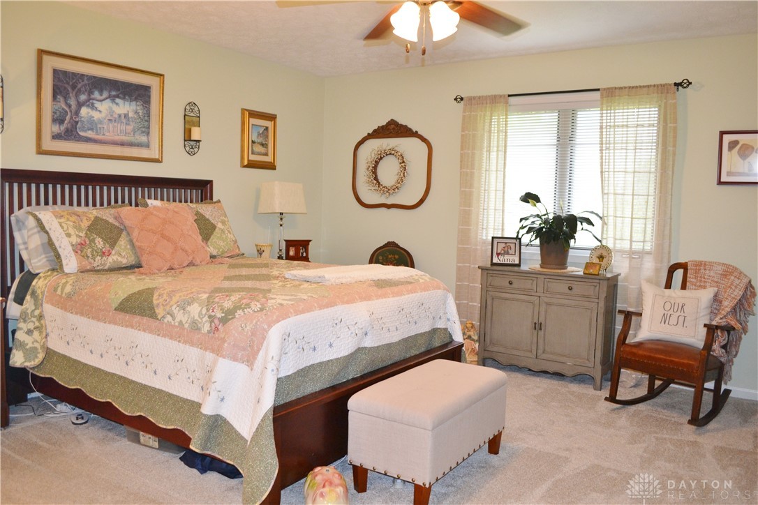5617 Calais Drive, Springfield, Ohio image 35