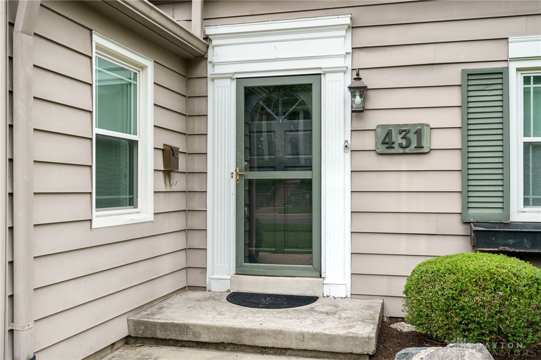 Oakwood, Ohio 45409, United States, 4 Bedrooms Bedrooms, ,2 BathroomsBathrooms,Residential,Pending,129116