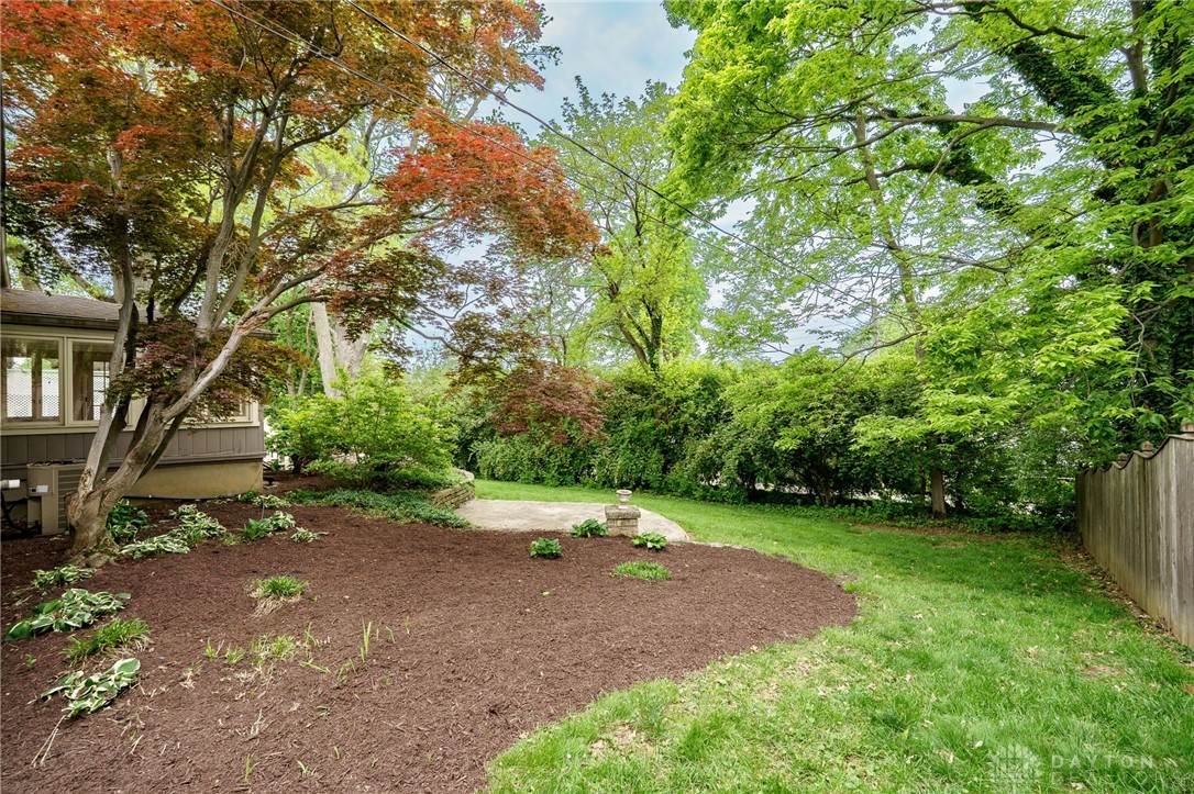 Oakwood, Ohio 45409, United States, 4 Bedrooms Bedrooms, ,2 BathroomsBathrooms,Residential,Pending,129116