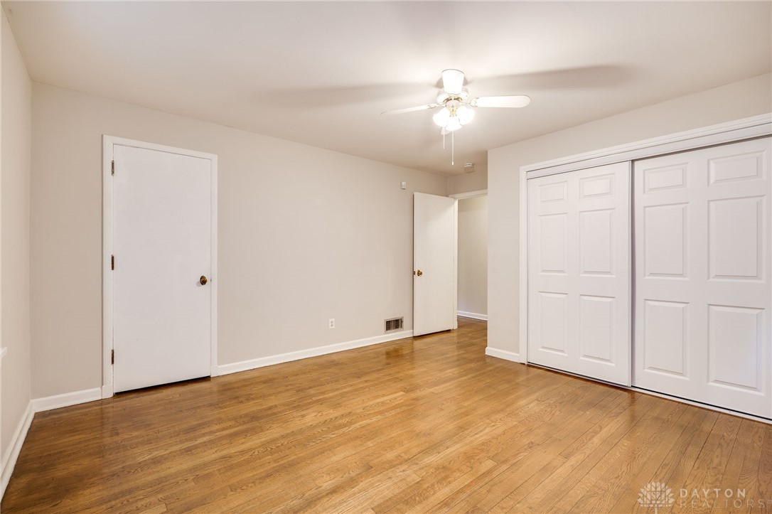 Oakwood, Ohio 45409, United States, 4 Bedrooms Bedrooms, ,2 BathroomsBathrooms,Residential,Pending,129116