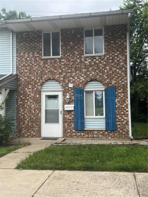 Condo For Sale - 2020 S Breiel Boulevard<br/> Middletown, OH 45044