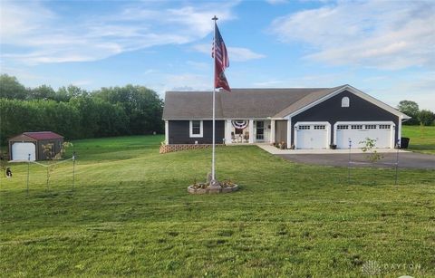 Photo of 1727 Stingley Road, Wilmington, OH 45177 (MLS # 952784)