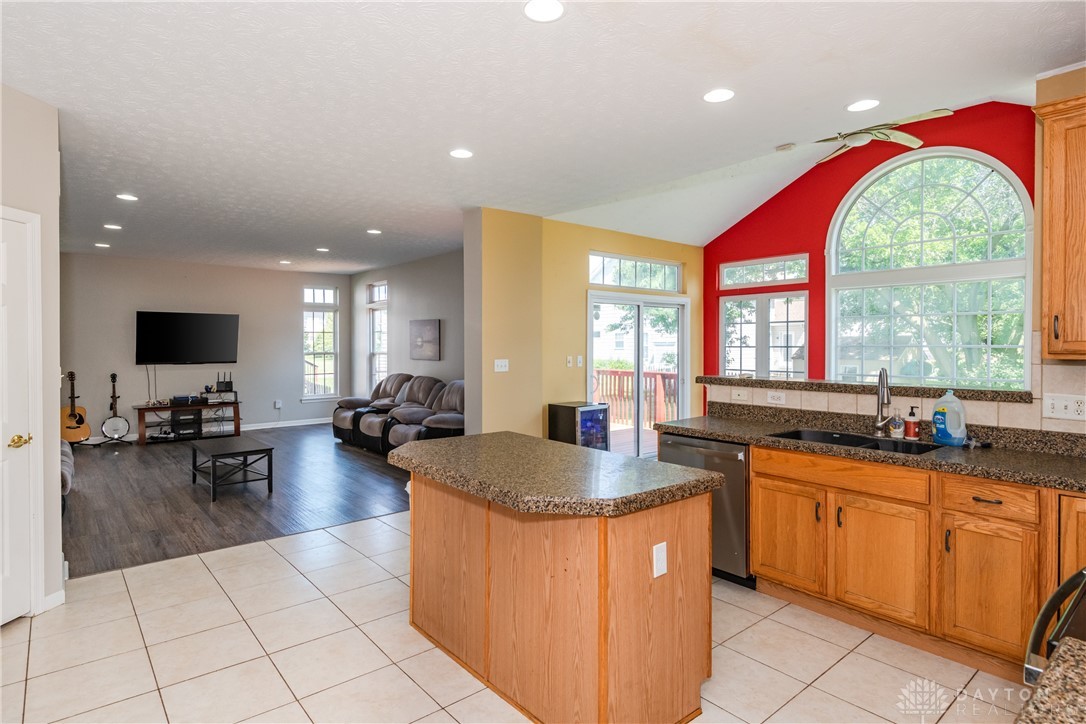 109 Barnside Drive, Union, Ohio image 12
