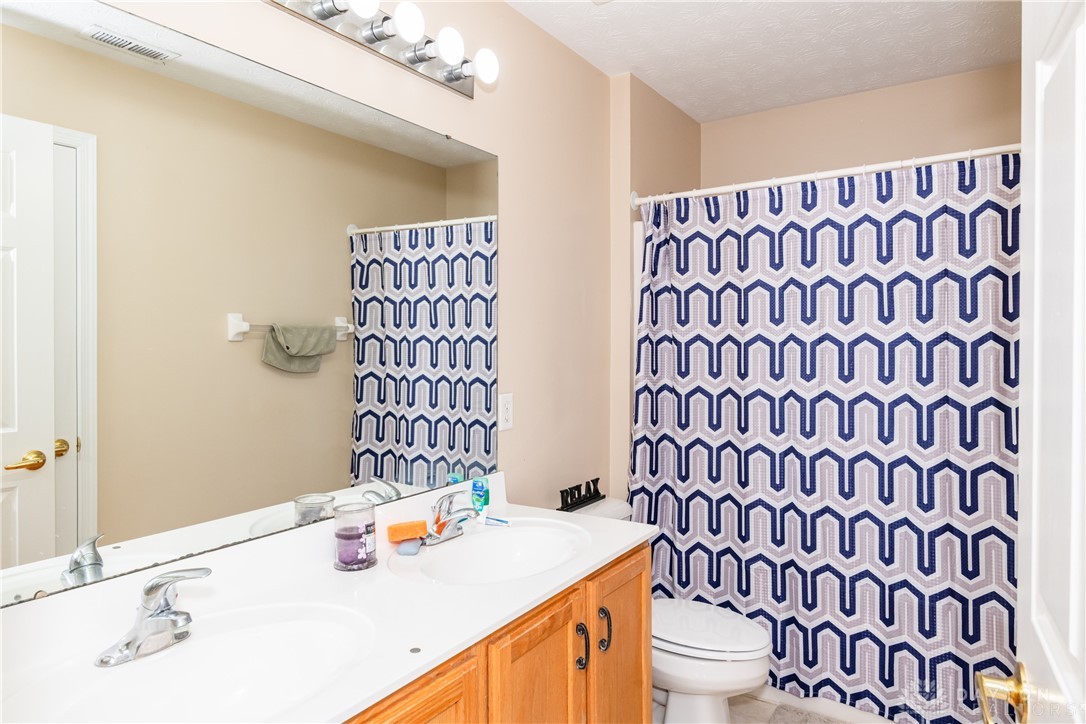 109 Barnside Drive, Union, Ohio image 32