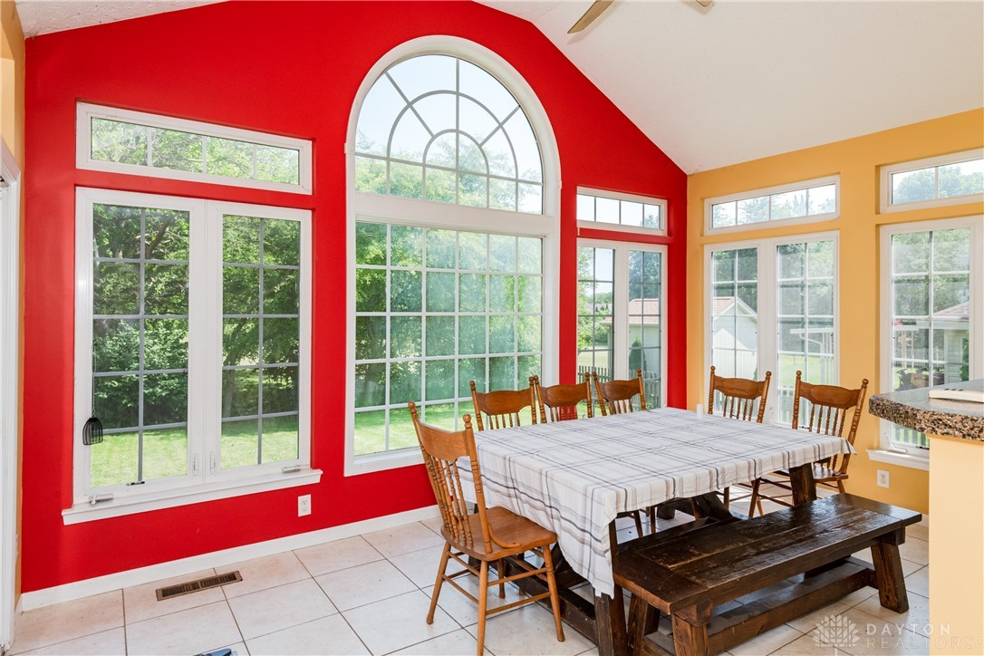 109 Barnside Drive, Union, Ohio image 17